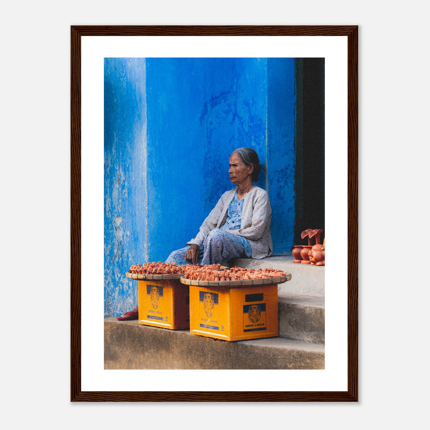 BLUE WALL